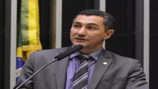 Jesus Sérgio apresenta emenda à MP que permite renegociação de dívidas com o FNO